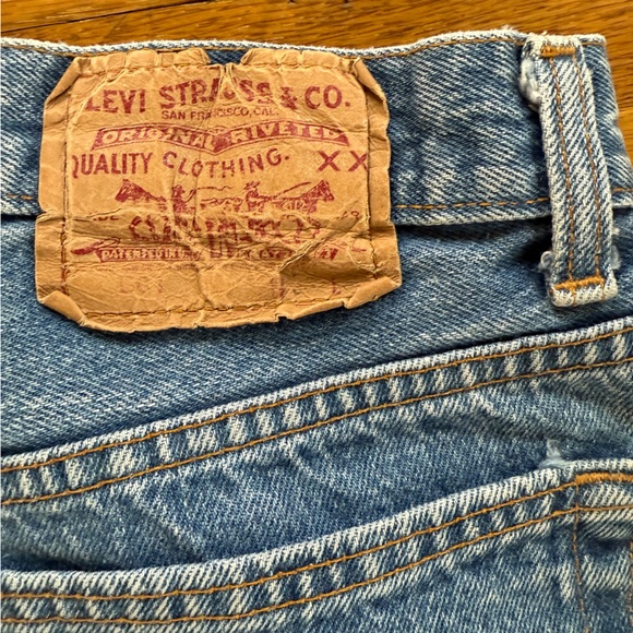 Vintage Levi’s 501s - Picture 6 of 10